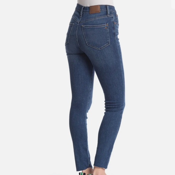 MADEWELL 9" Mid-Rise Skinny Jeans in medium wash Button-Front Edition SIZE 27. - Picture 2 of 16